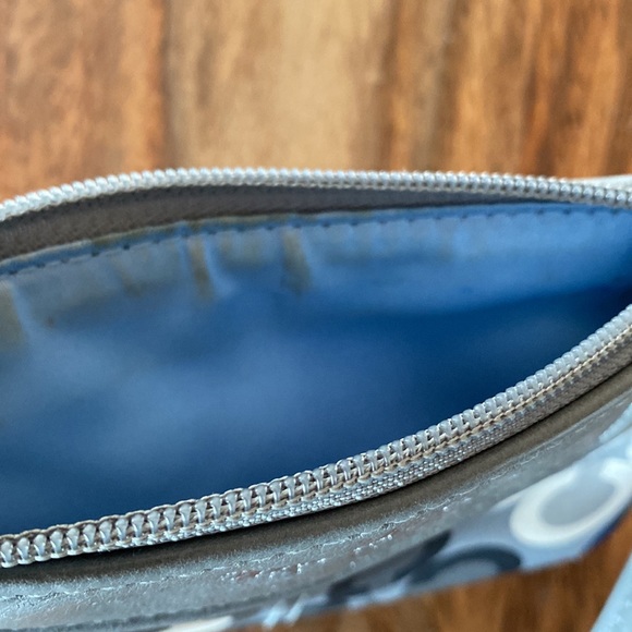 coach wristlet - Picture 5 of 5